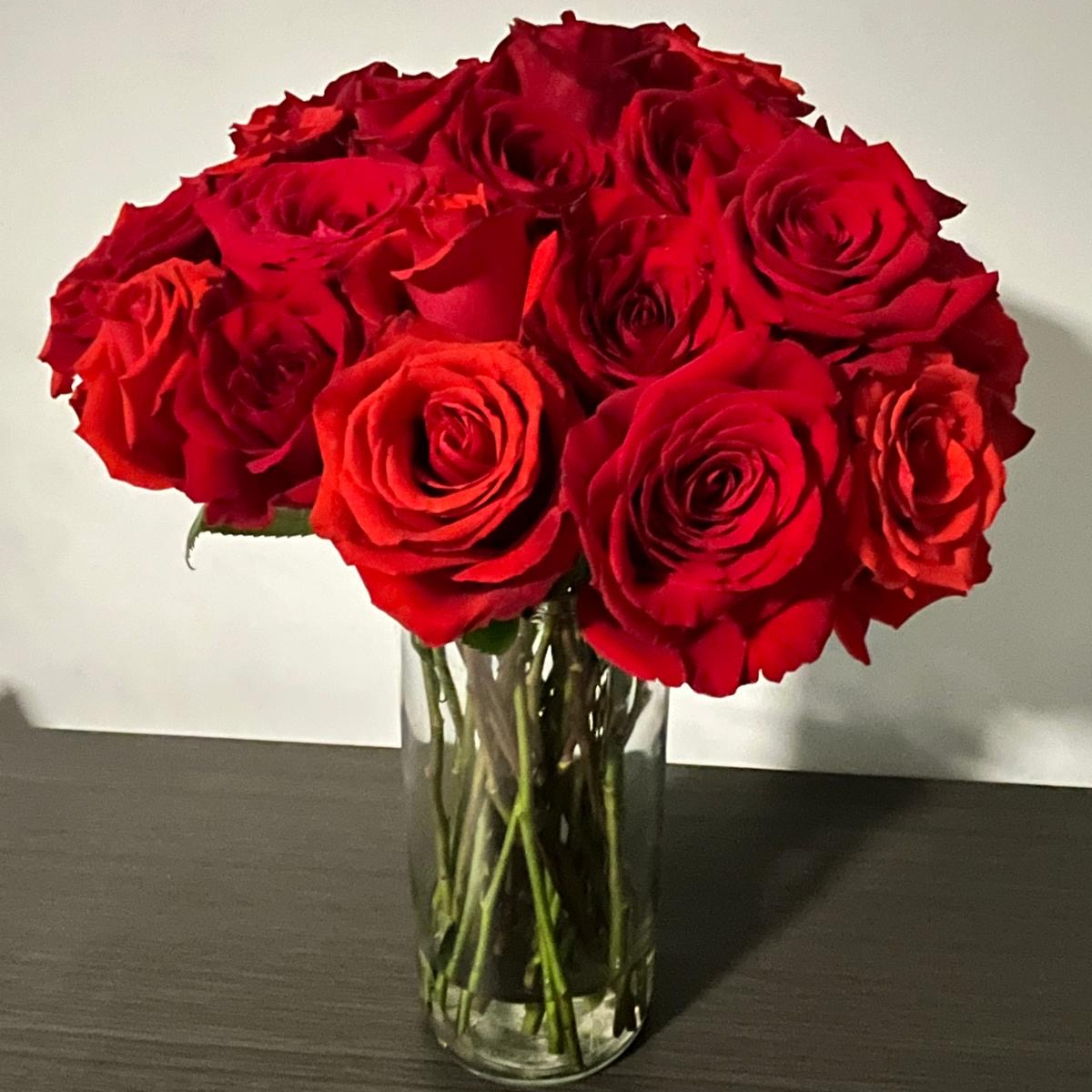 12 Red Roses